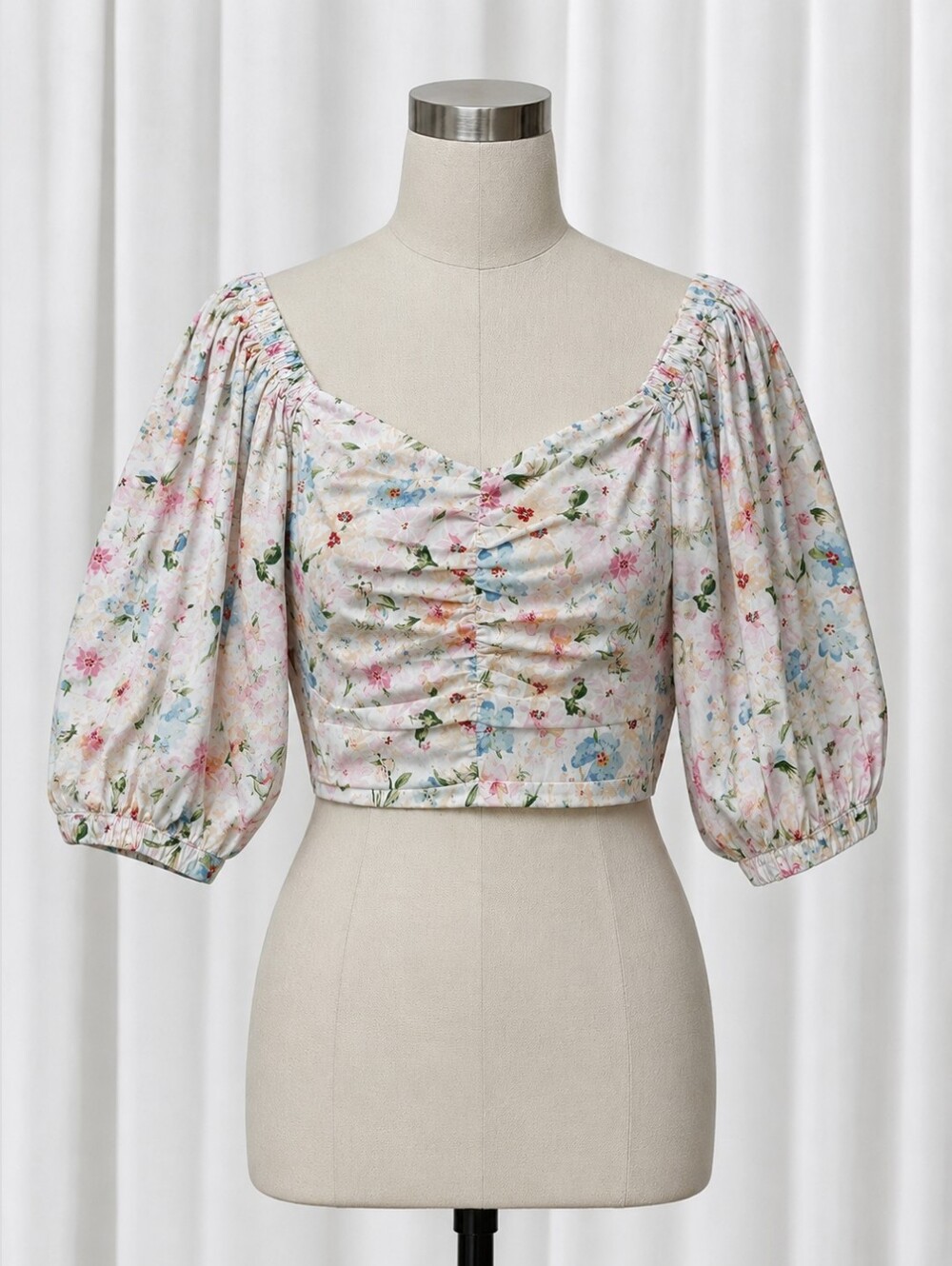 Abercrombie & Fitch Pastel Floral Ruched Puff Sleeve Cottagecore Crop Top Blouse